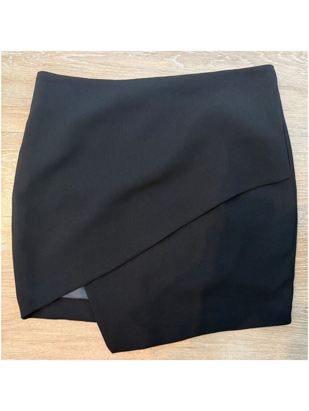 ASTR Asymmetrical Mini Skirt Size XL